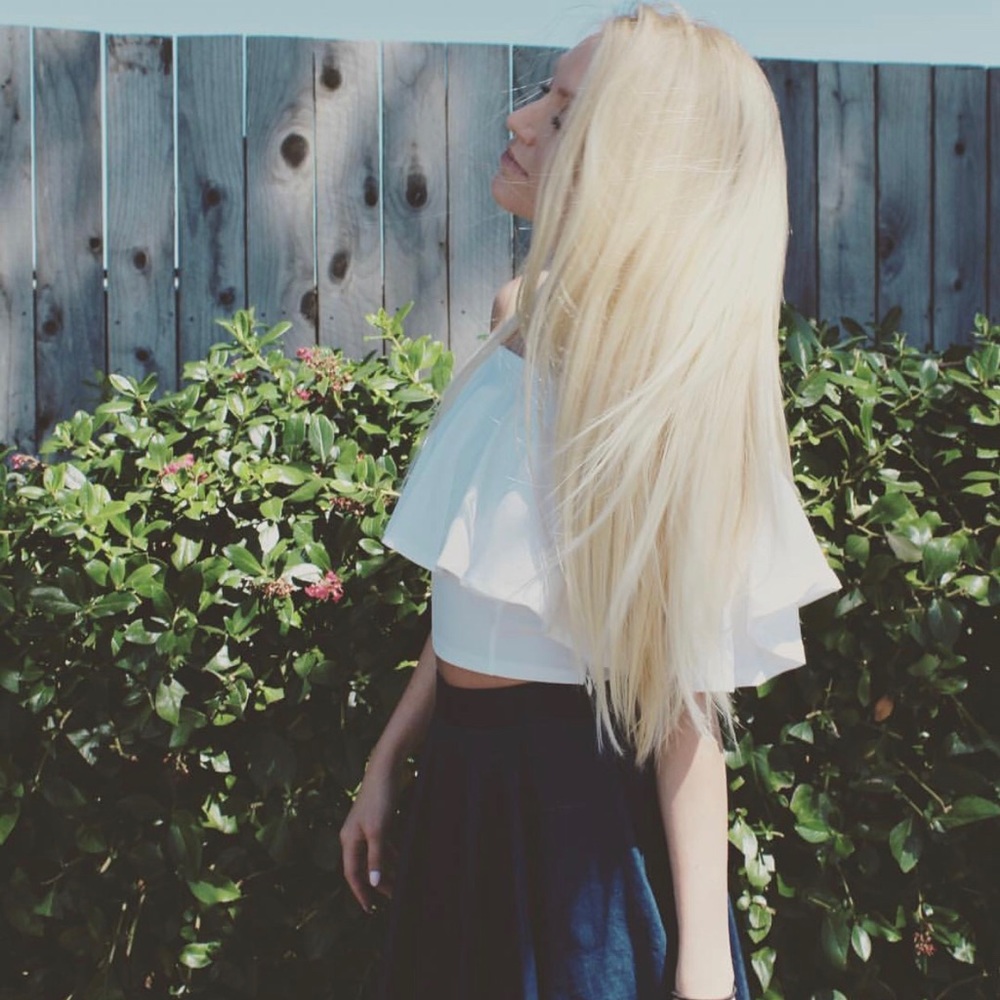 Off-the-shoulder White Top